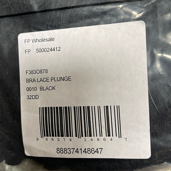 FREE PEOPLE Bra Scalloped Lace Plunge Underwire DD Cup Sizes New - Picture 2 of 3